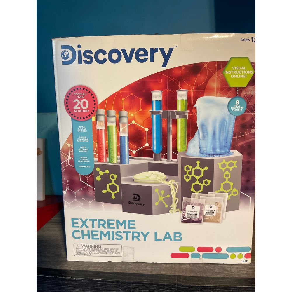 Discovery Extreme Chemistry Lab Set -‎ Educational Science Kit for Kids